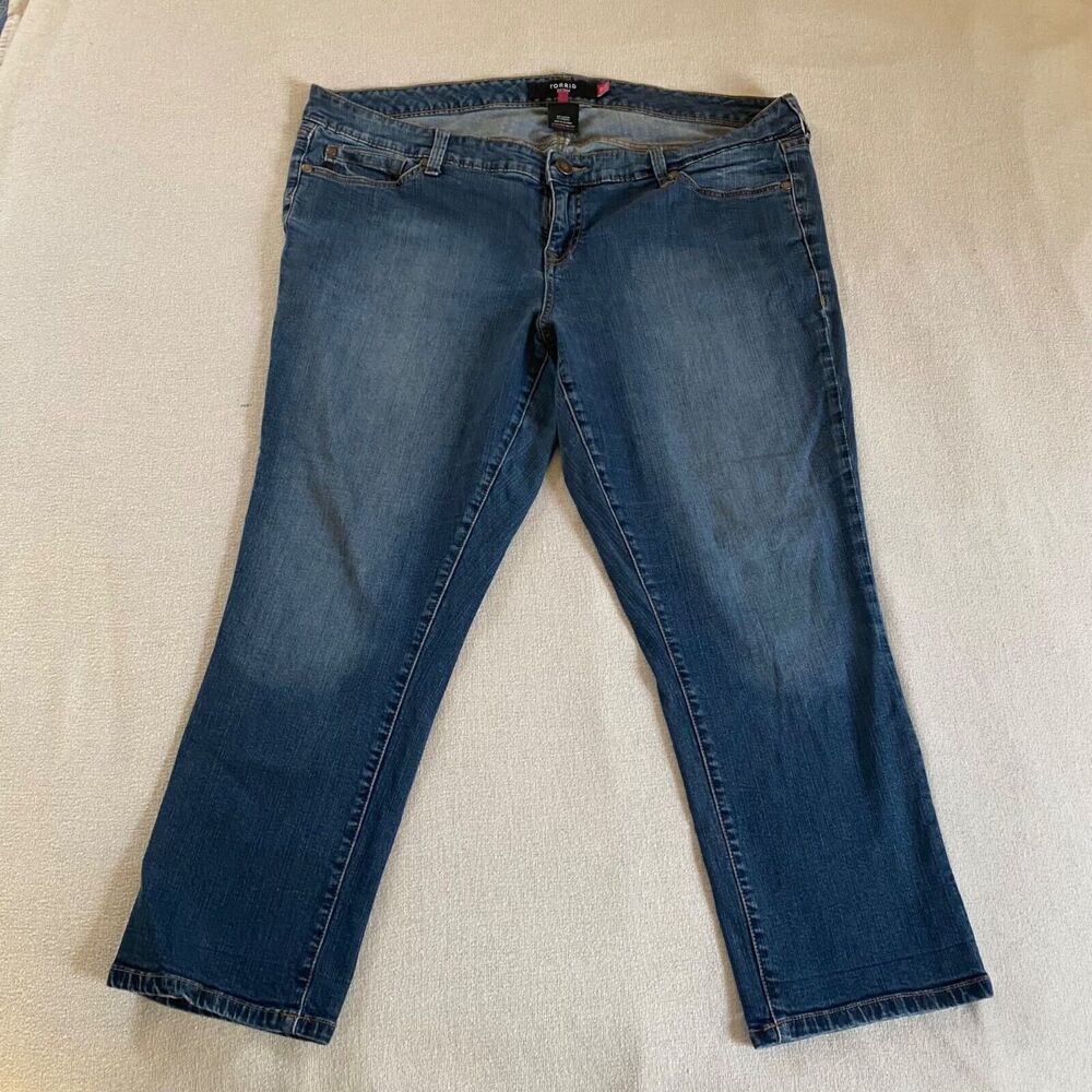 Torrid Women’s Jeans Size 18 Color: Blue Denim  RN# 115561 Stretch Plus Size